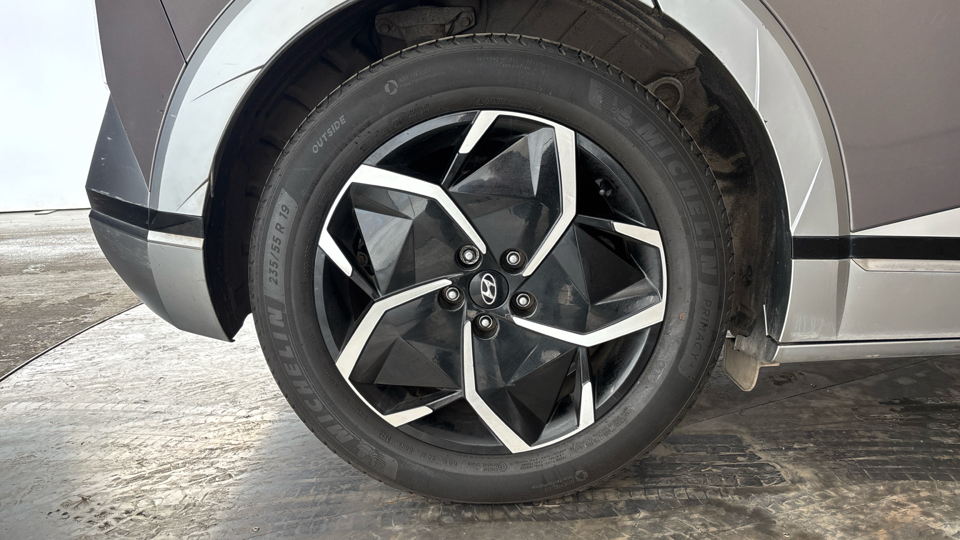 4020612 160kW Premium 73 kWh 5dr Auto