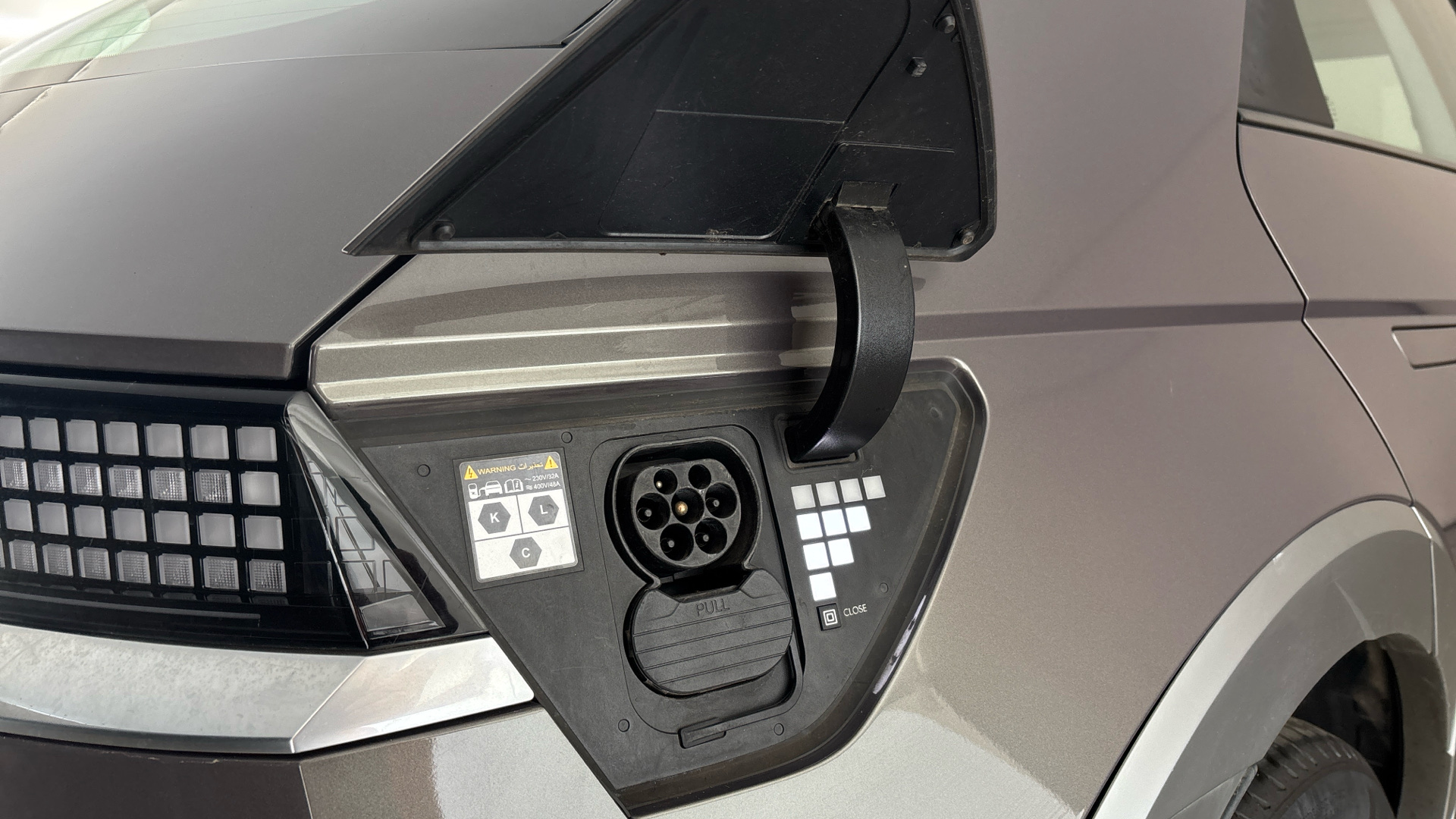 4020612 160kW Premium 73 kWh 5dr Auto