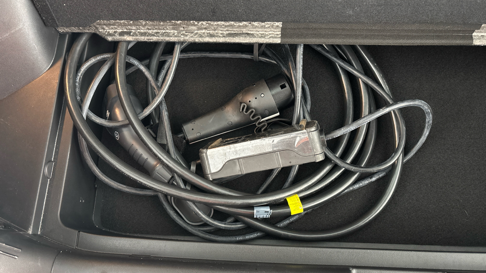 4020612 160kW Premium 73 kWh 5dr Auto