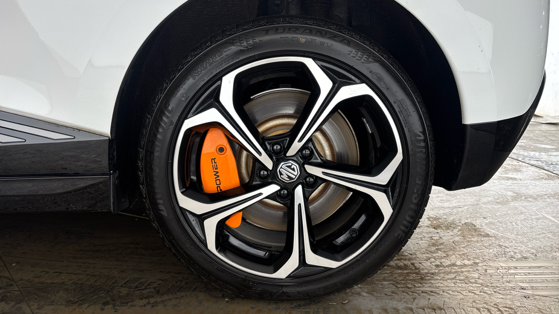 4027762 320kW EV XPOWER 64kWh 5dr Auto