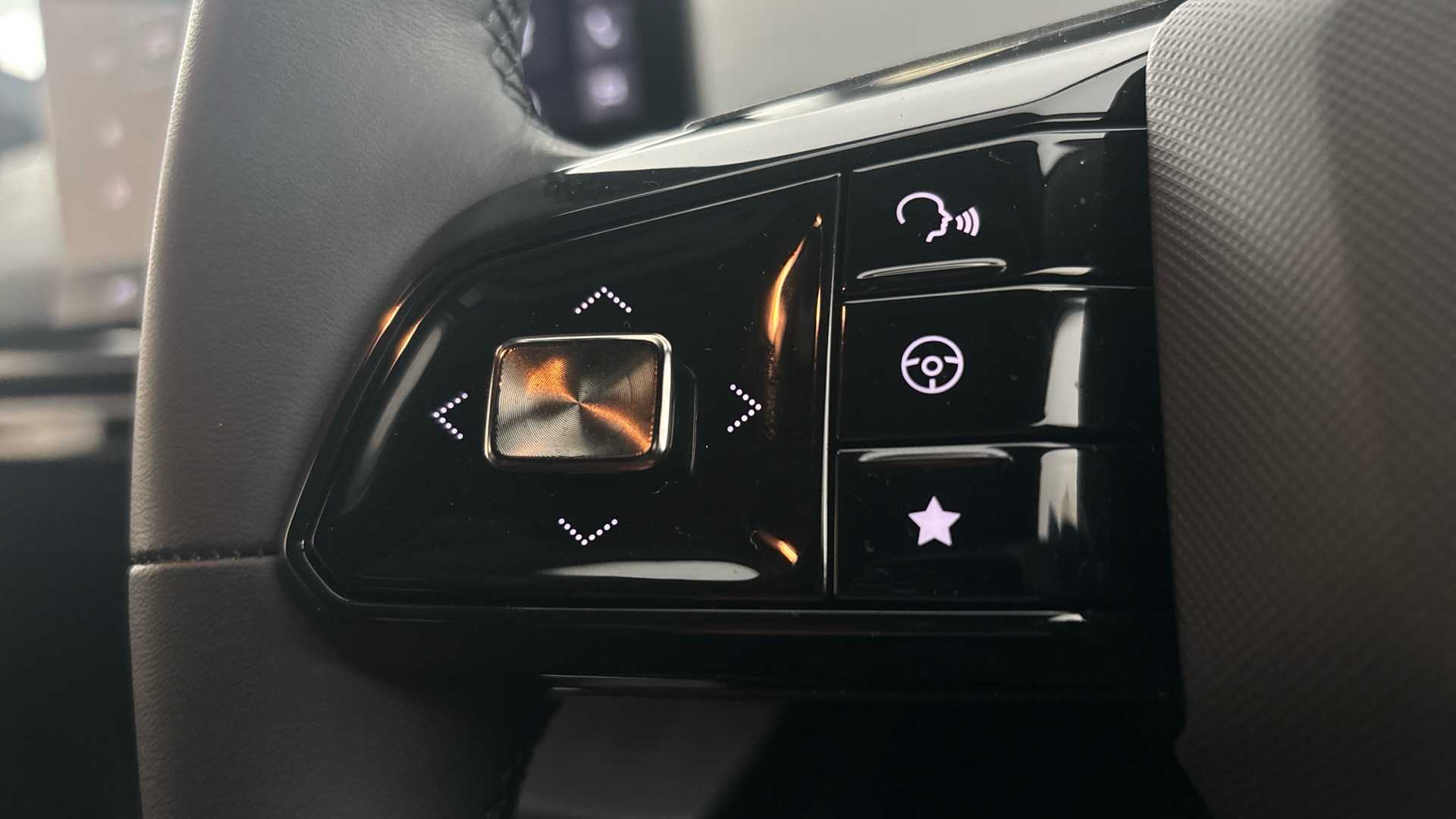 4027762 320kW EV XPOWER 64kWh 5dr Auto