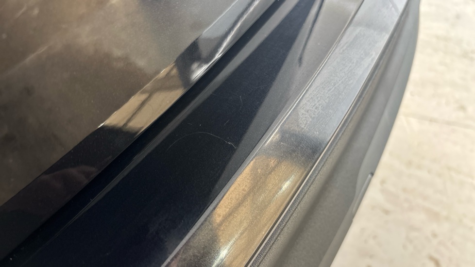 SKODA ENYAQ Scratches