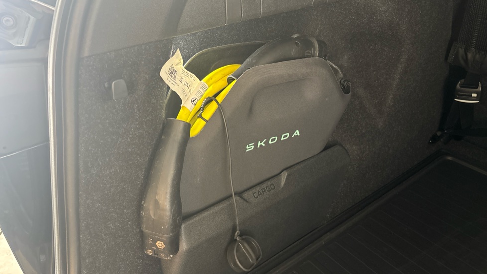 SKODA ENYAQ Image 22