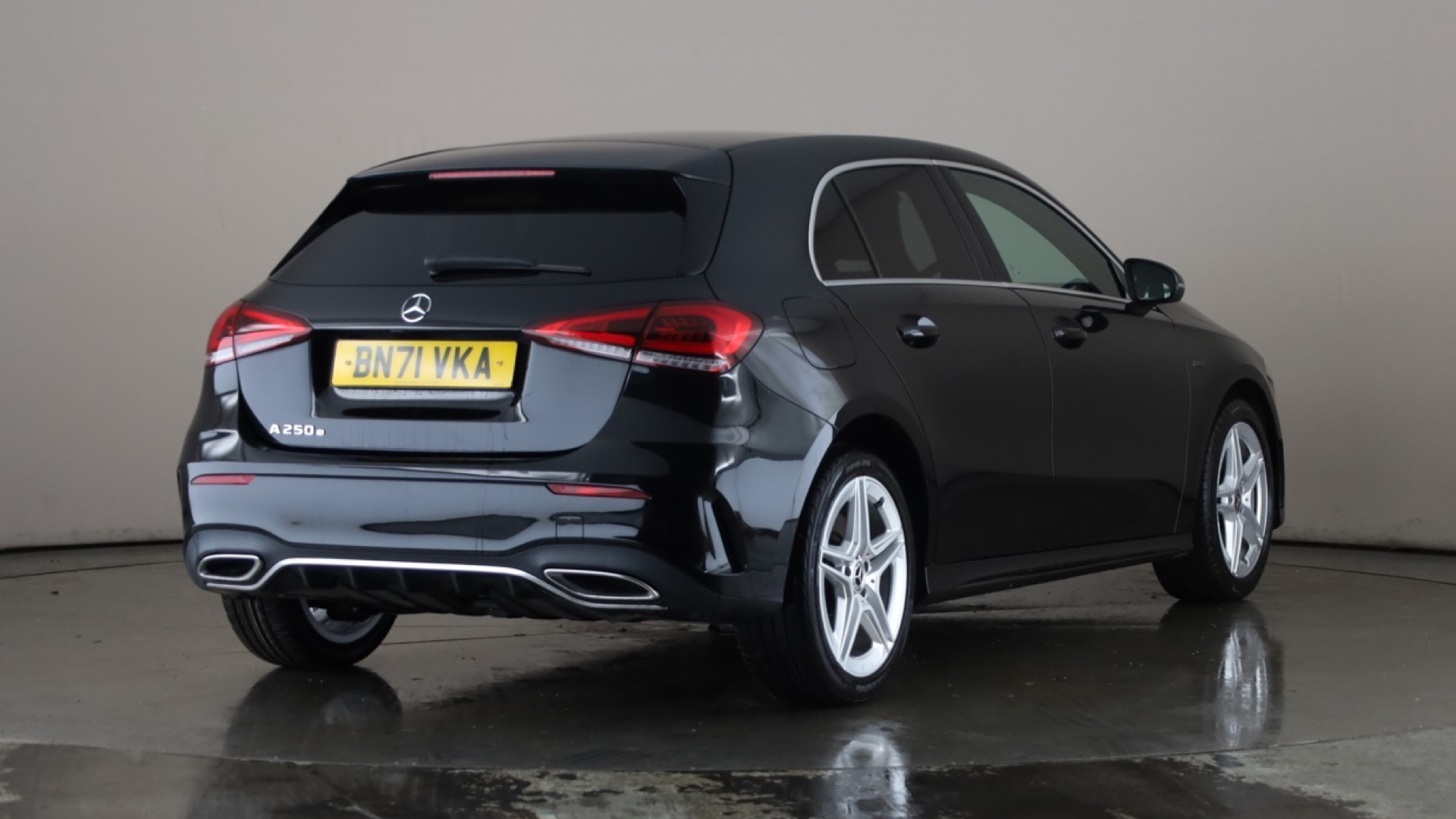 4020627 A250e AMG Line 5dr Auto