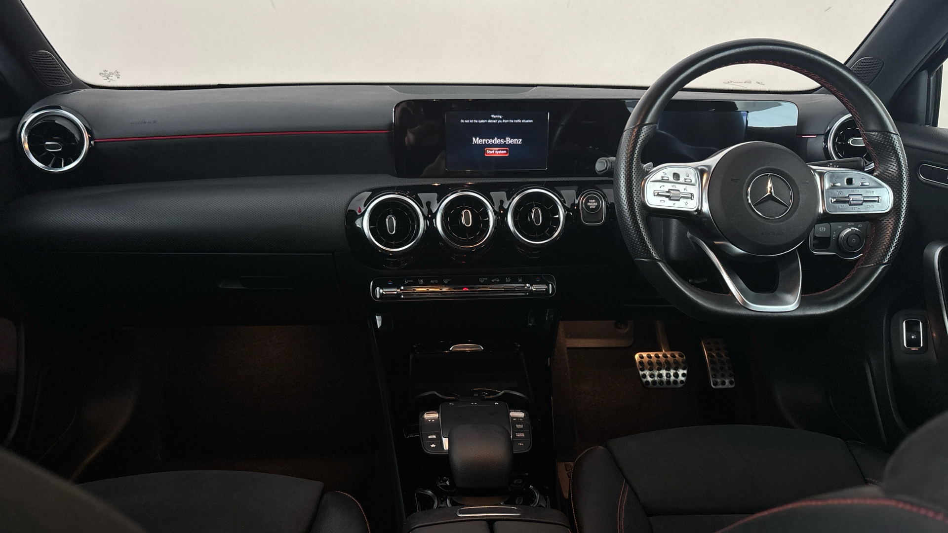 4020627 A250e AMG Line 5dr Auto