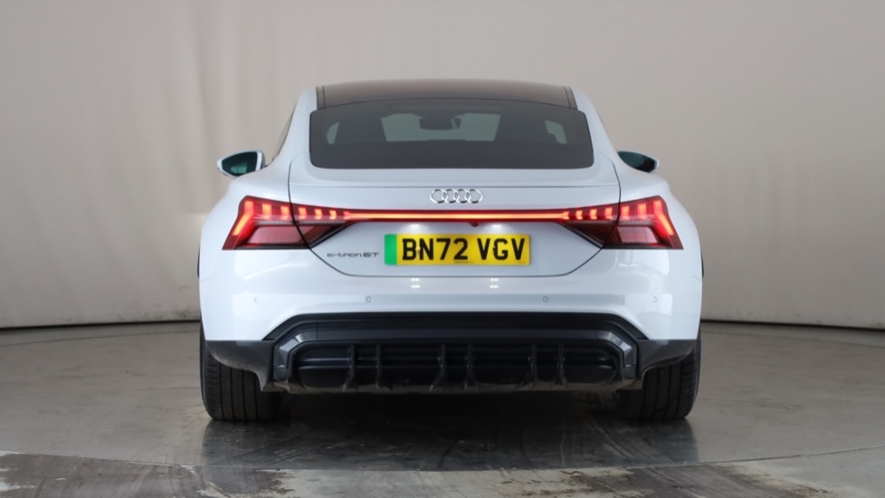 AUDI E-TRON GT Image 4