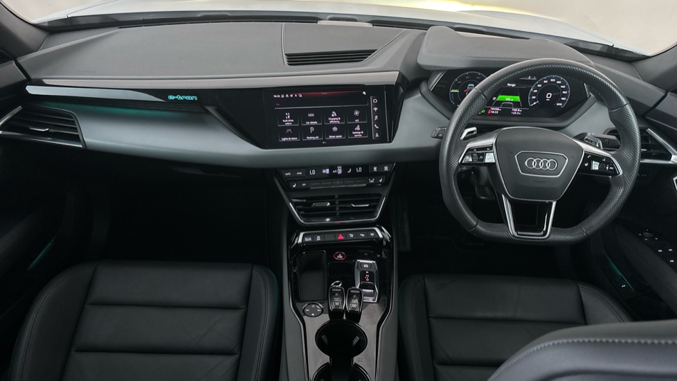 AUDI E-TRON GT Image 11