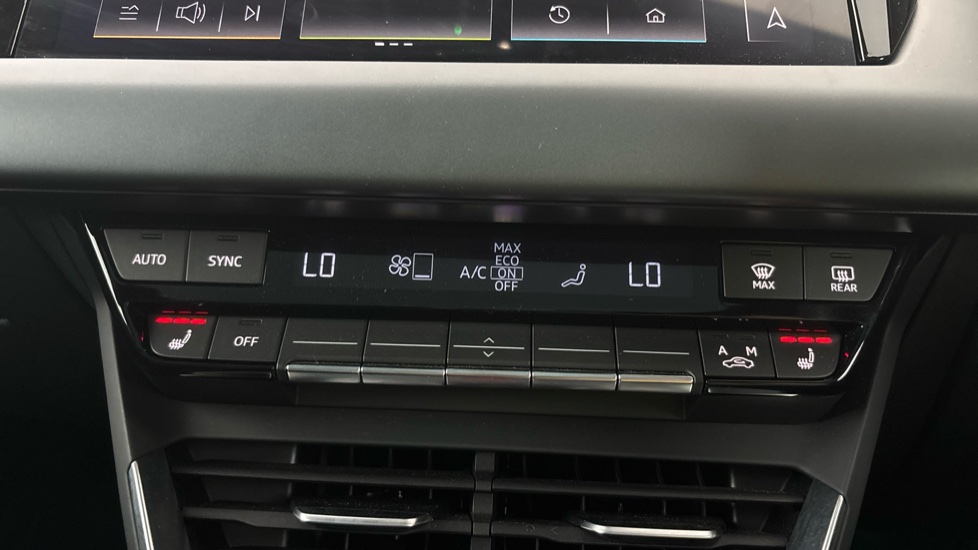 AUDI E-TRON GT Heated interior