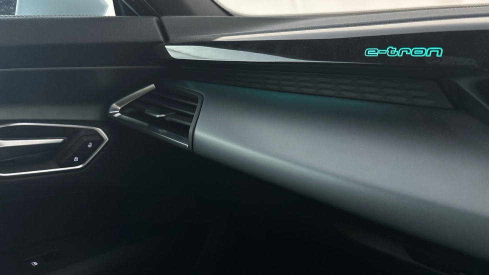 AUDI E-TRON GT Ambient lighting