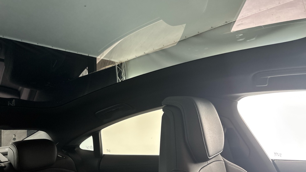 AUDI E-TRON GT Panoramic roof