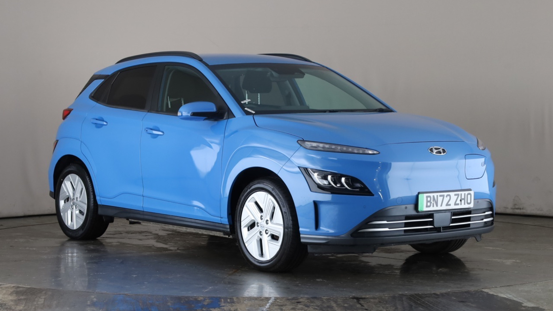 4049074 150kW Premium 64kWh 5dr Auto