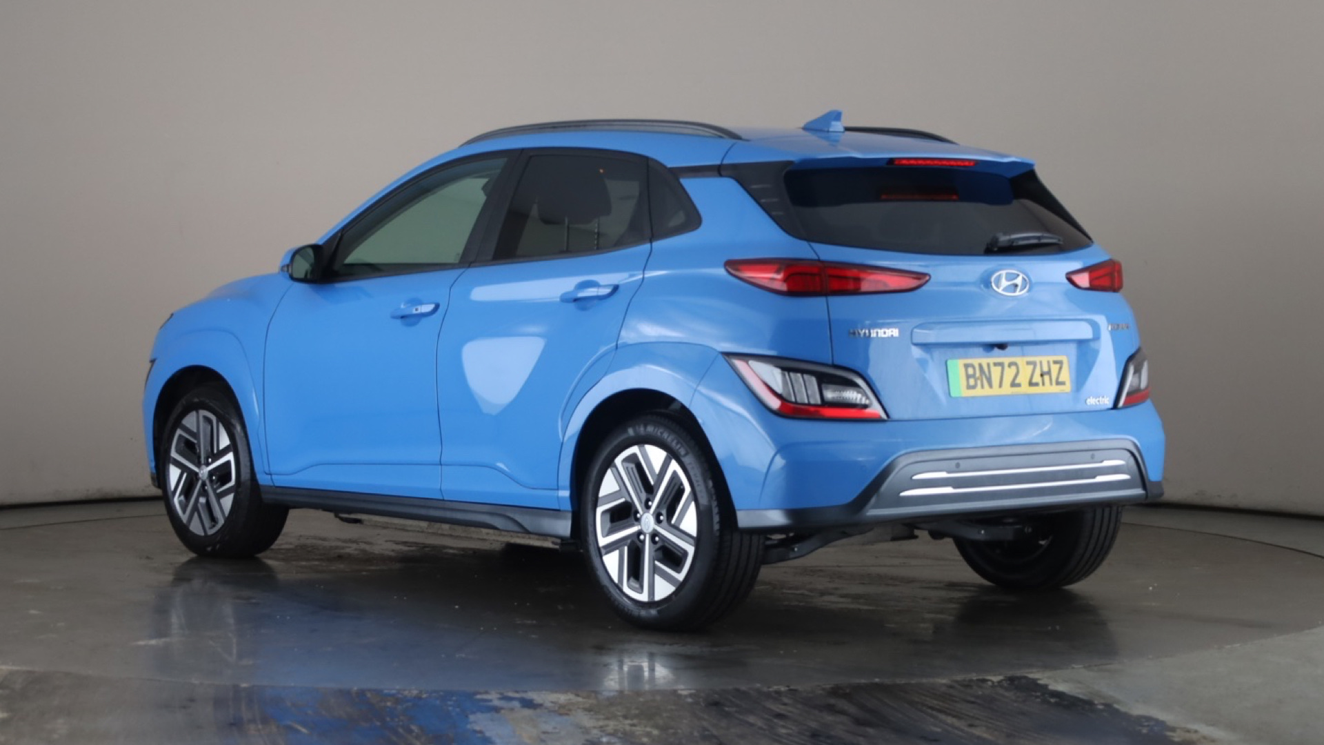 150kW Premium 64kWh 5dr Auto [2022]