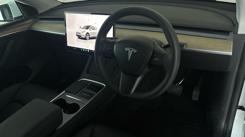 TESLA MODEL Y Image 9