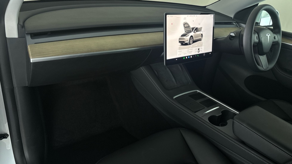 TESLA MODEL Y Image 10