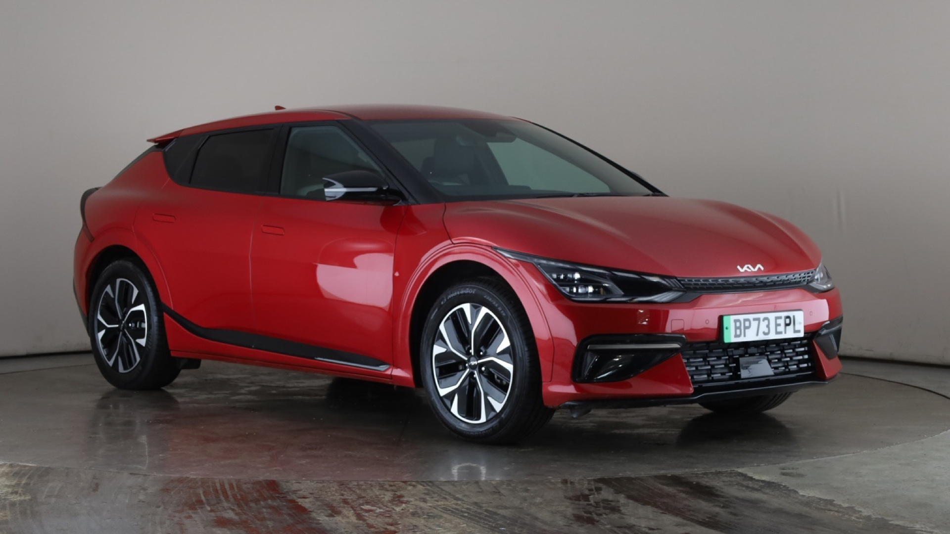 4027743 166kW GT Line 77.4kWh 5dr Auto