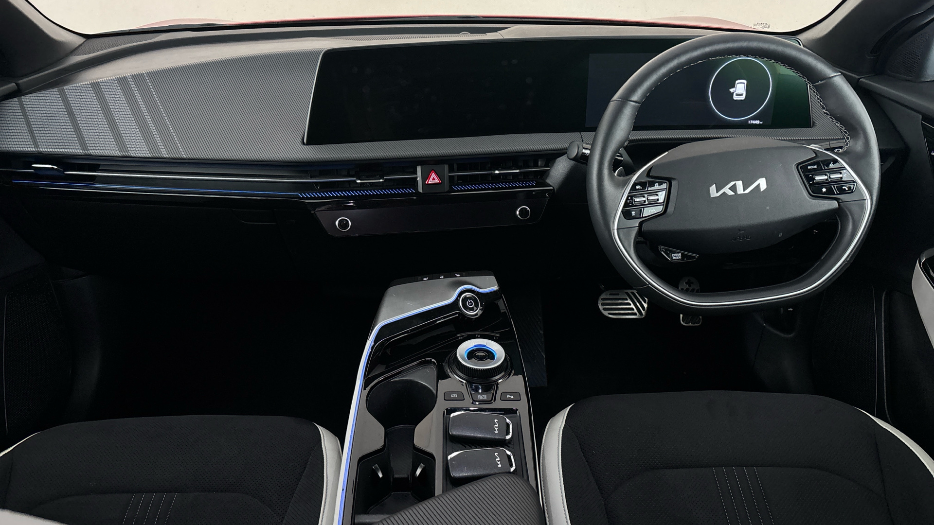 4027743 166kW GT Line 77.4kWh 5dr Auto