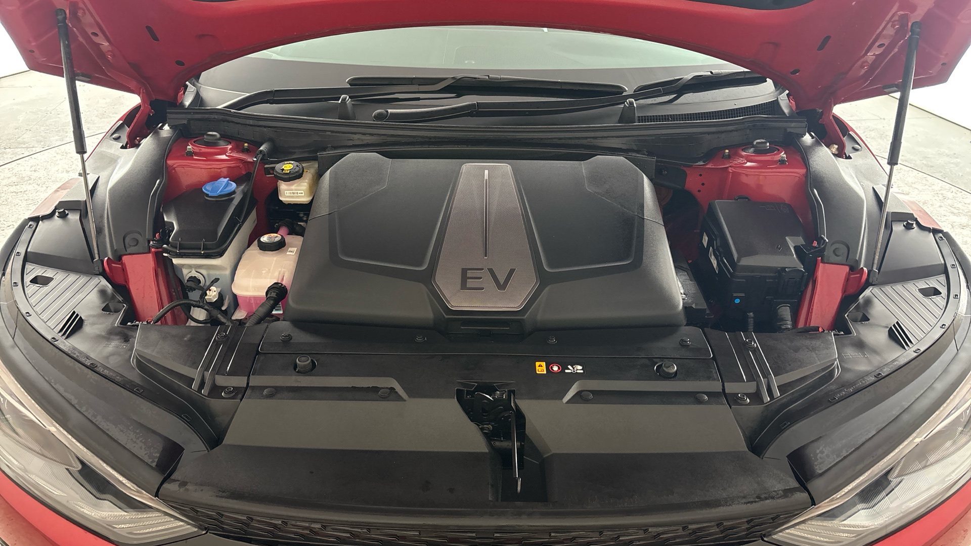 4027743 166kW GT Line 77.4kWh 5dr Auto