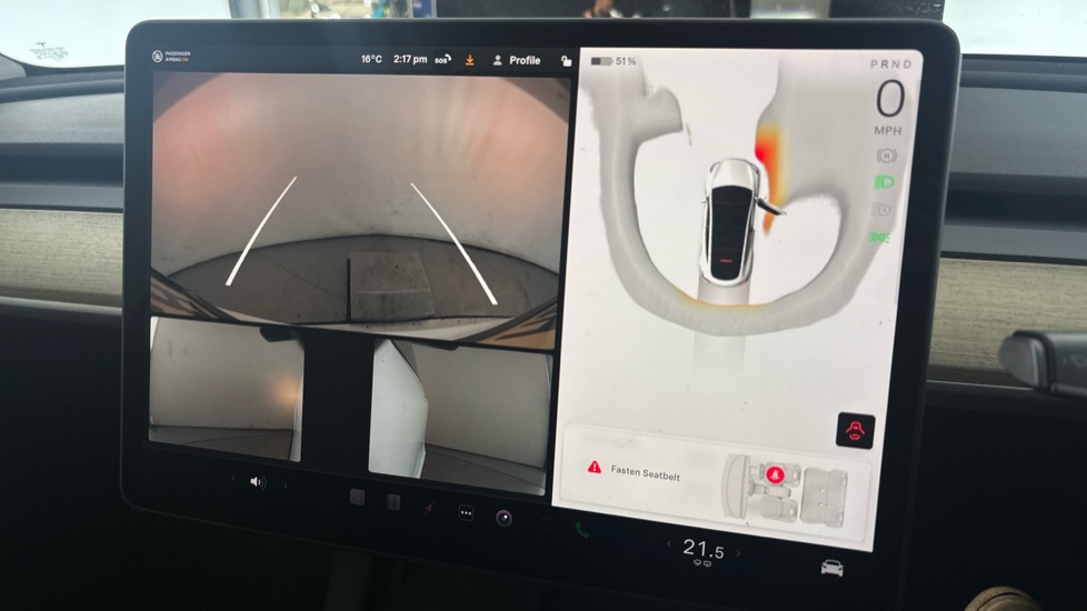 TESLA MODEL Y reverse camera