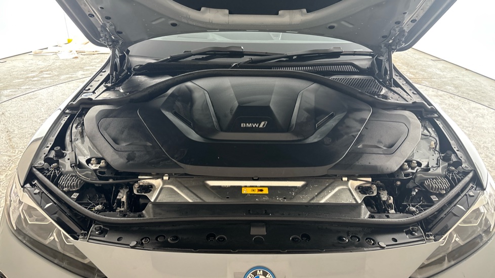 BMW I4 Image 16