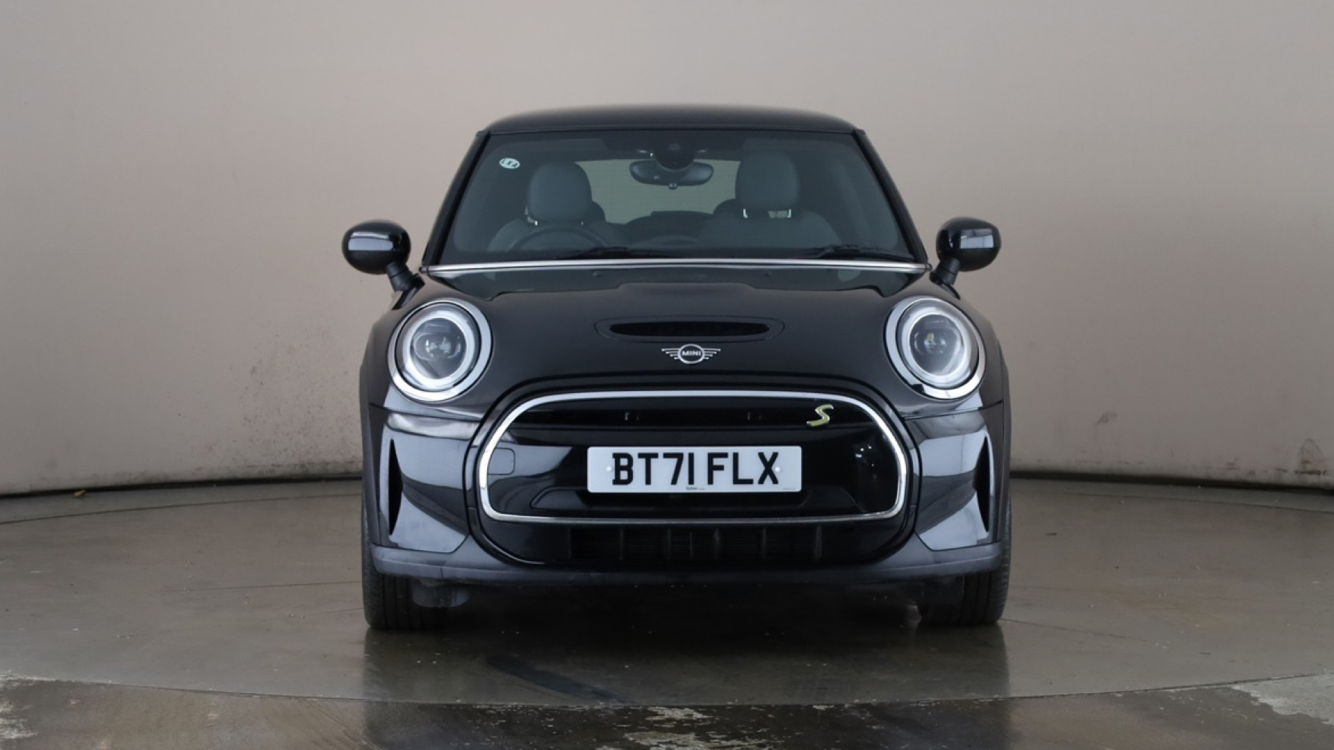 4060121 135kW Cooper S Level 2 33kWh 3dr Auto