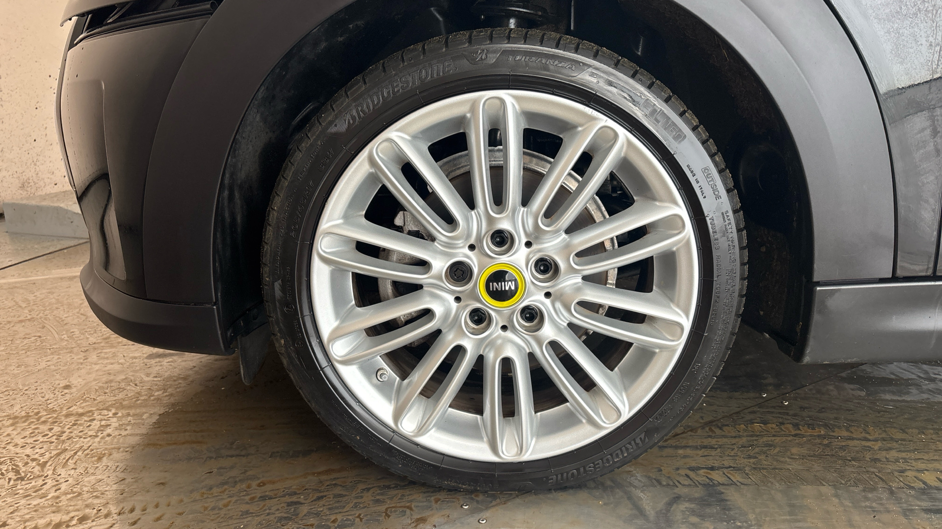 4060121 135kW Cooper S Level 2 33kWh 3dr Auto