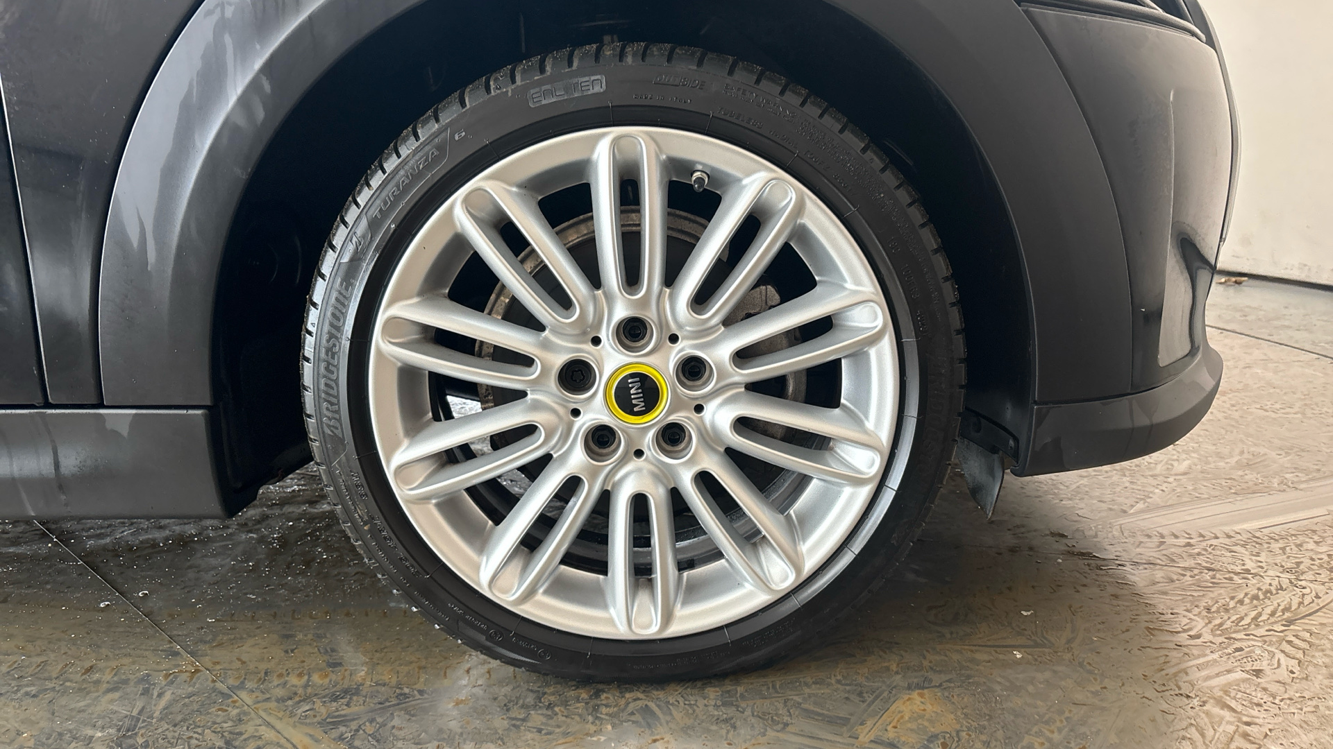 4060121 135kW Cooper S Level 2 33kWh 3dr Auto