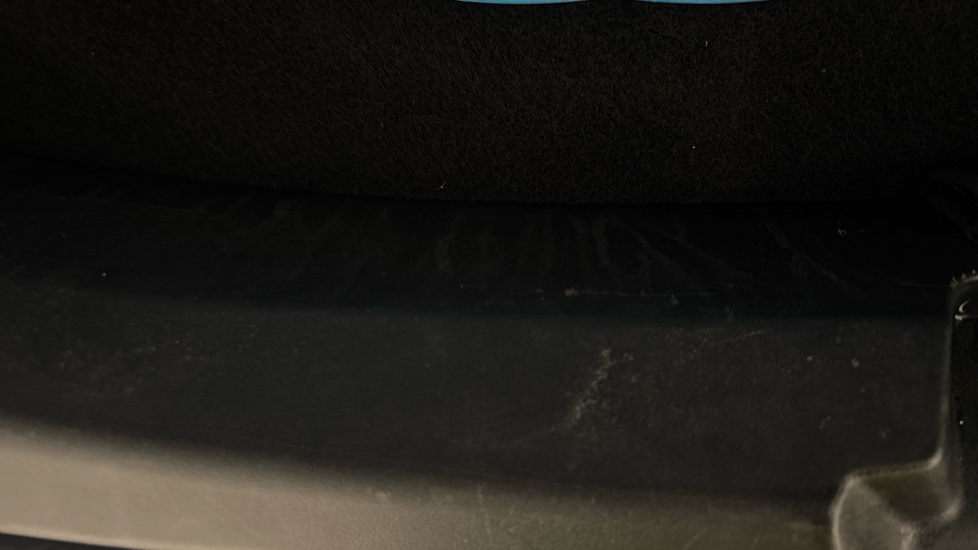 TESLA MODEL 3 scuff