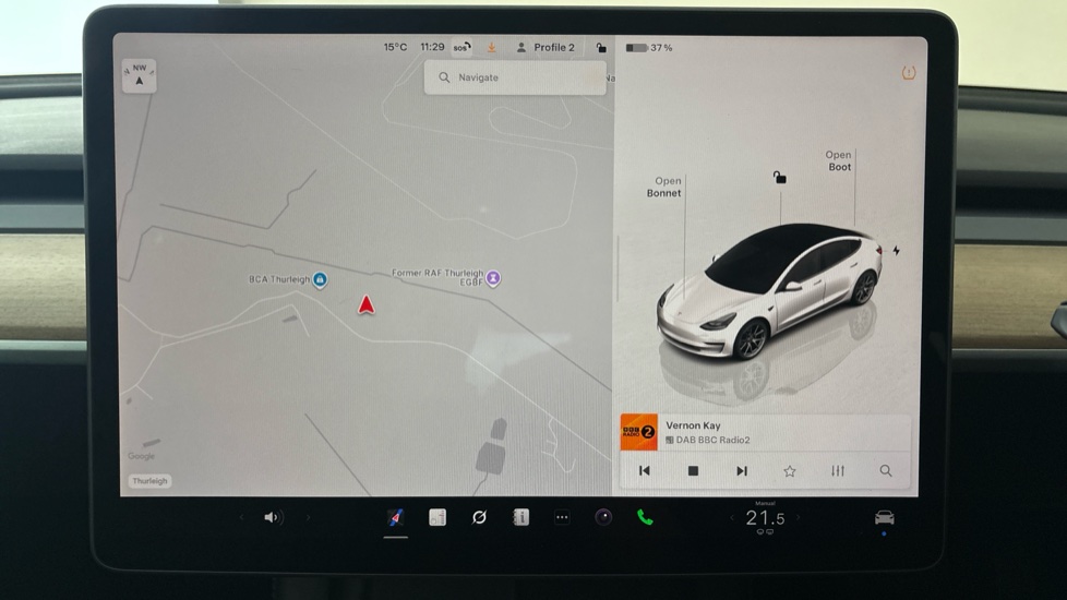 TESLA MODEL 3 Image 12