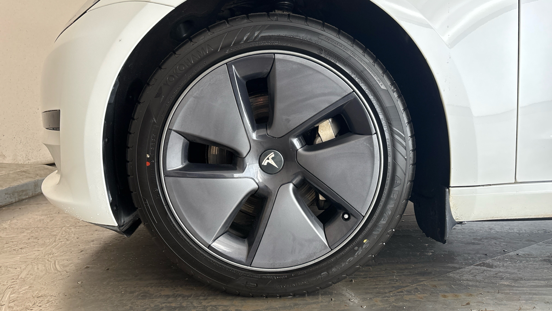 TESLA MODEL 3 MODEL 3 SALOON RWD 4dr Auto