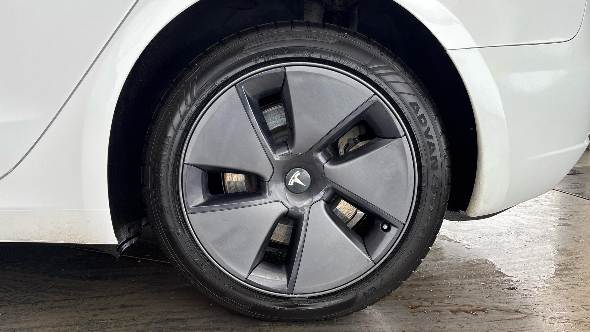 TESLA MODEL 3 MODEL 3 SALOON RWD 4dr Auto