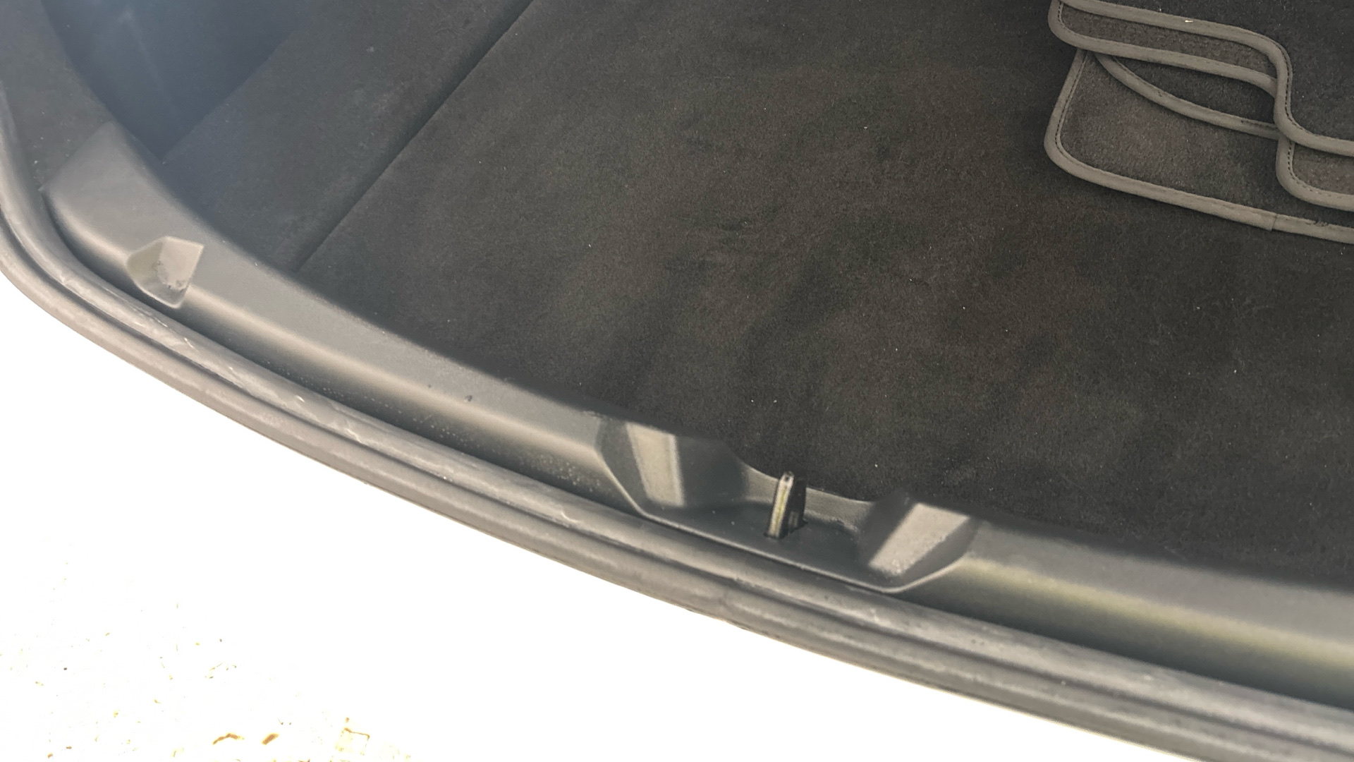 4027641 Long Range AWD 4dr Auto