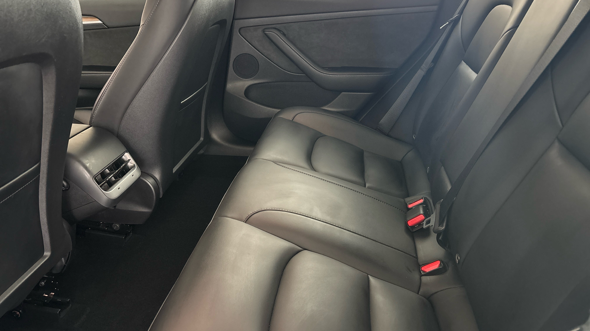 4027641 Long Range AWD 4dr Auto