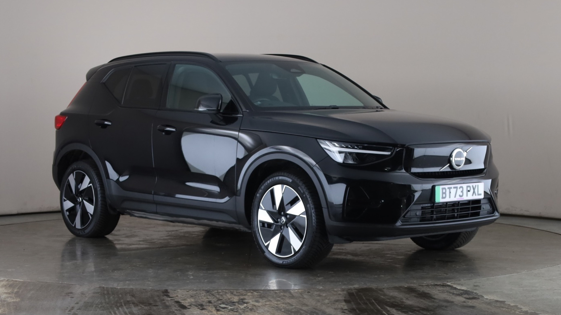 4027760 175kW Recharge Core 69kWh 5dr Auto