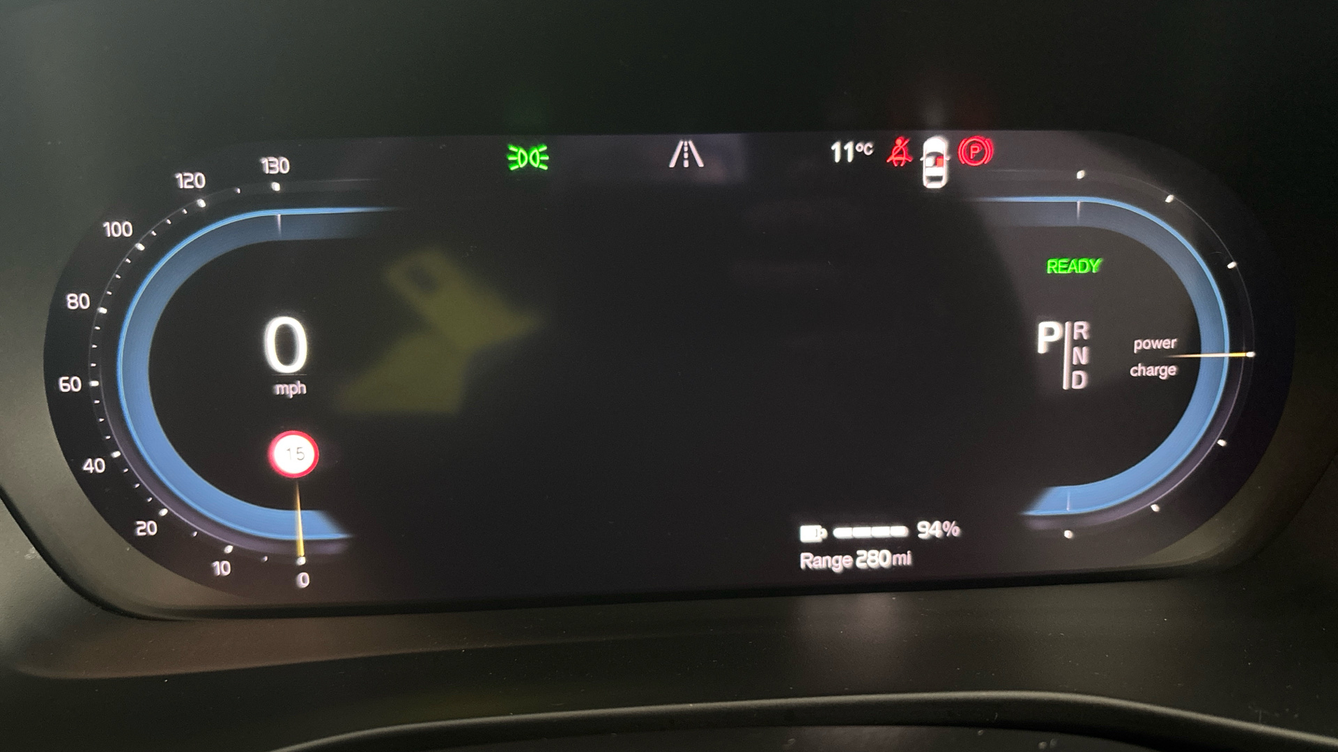 4027760 175kW Recharge Core 69kWh 5dr Auto