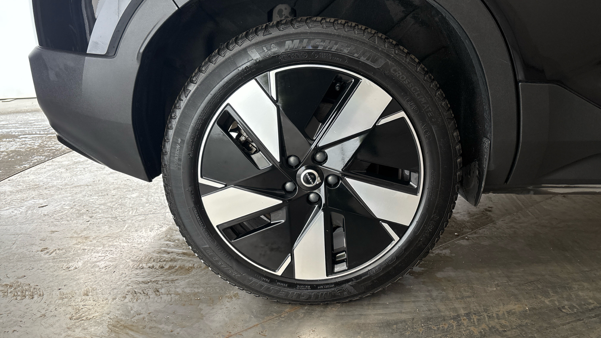 4027760 175kW Recharge Core 69kWh 5dr Auto