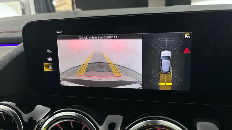 Mercedes EQA reverse camera