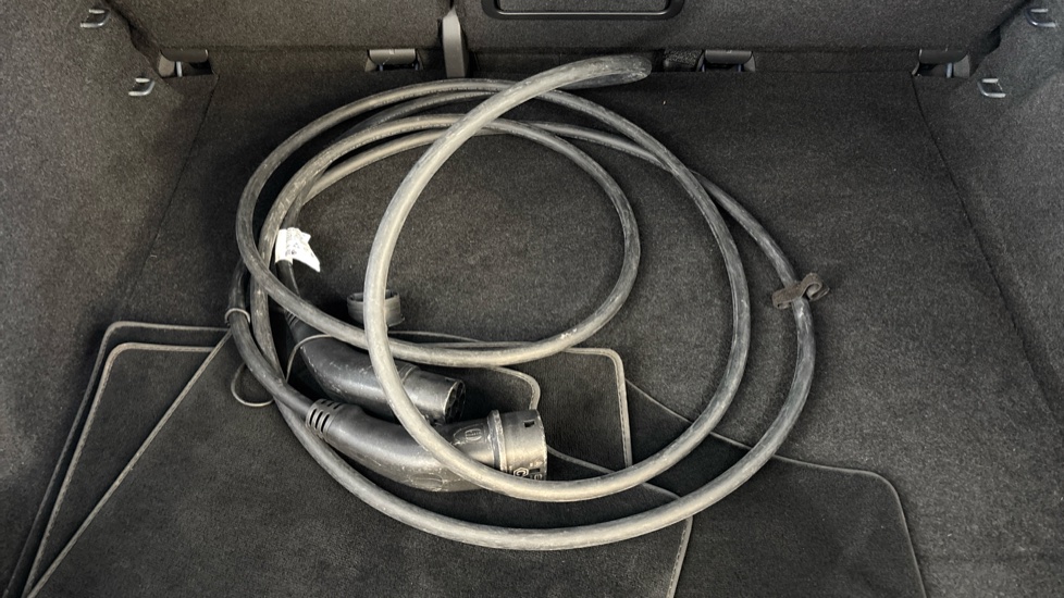 VOLKSWAGEN ID.4 Image 22