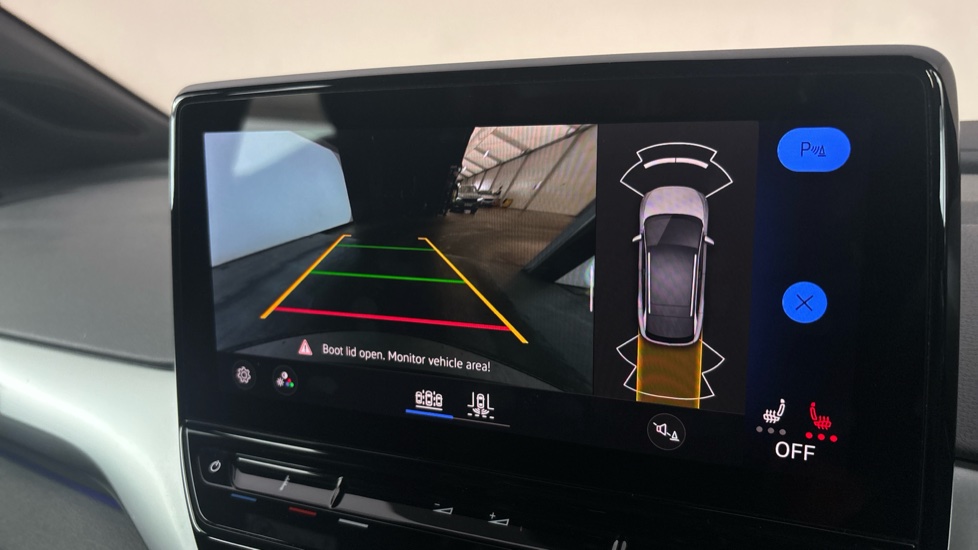 VOLKSWAGEN ID.4 Reverse camera