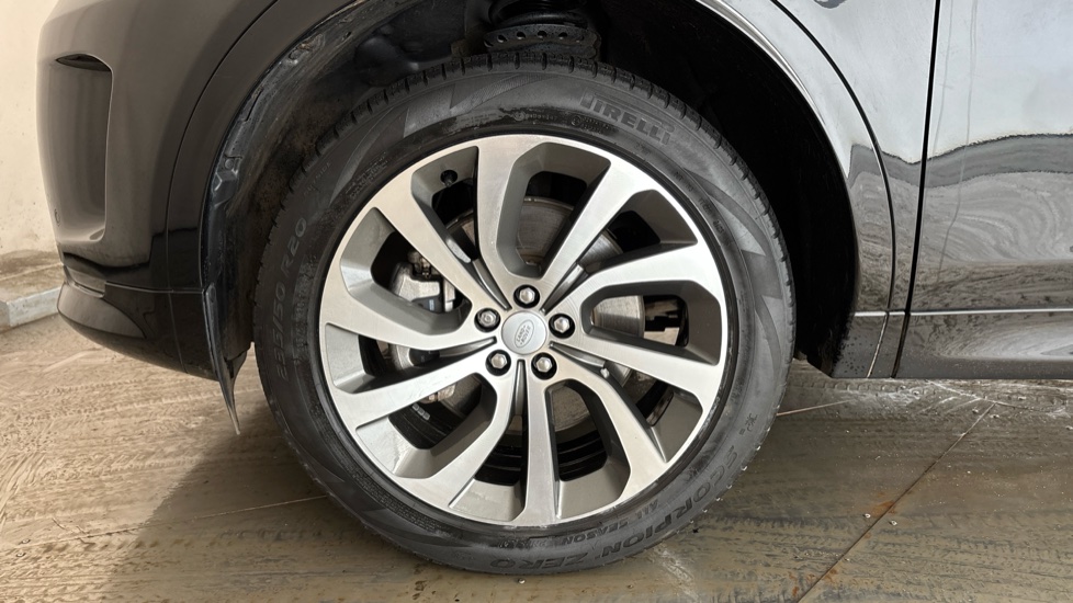 LAND ROVER DISCOVERY SPORT Image 17