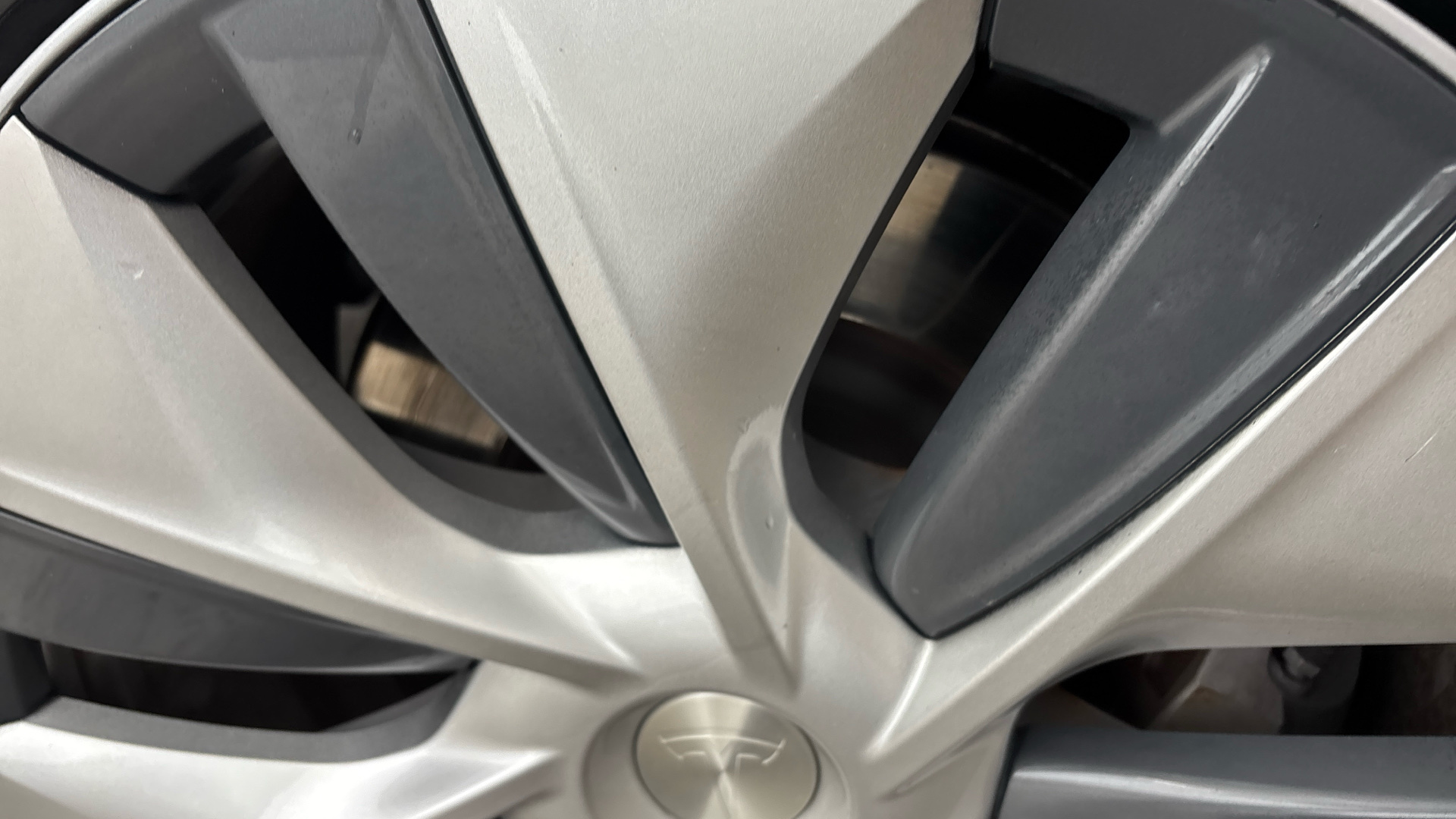 4020666 Long Range AWD 5dr Auto