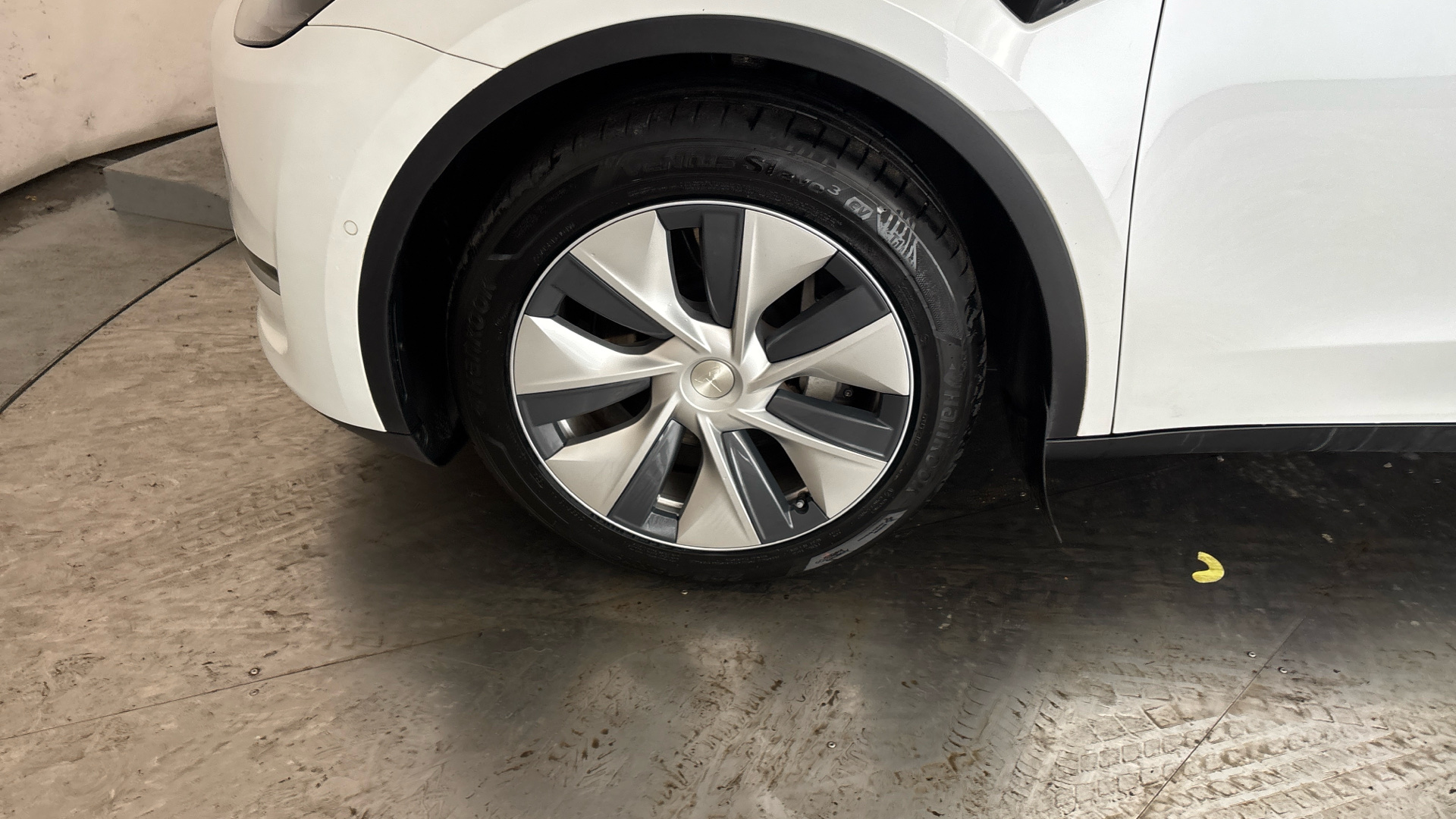 4020666 Long Range AWD 5dr Auto