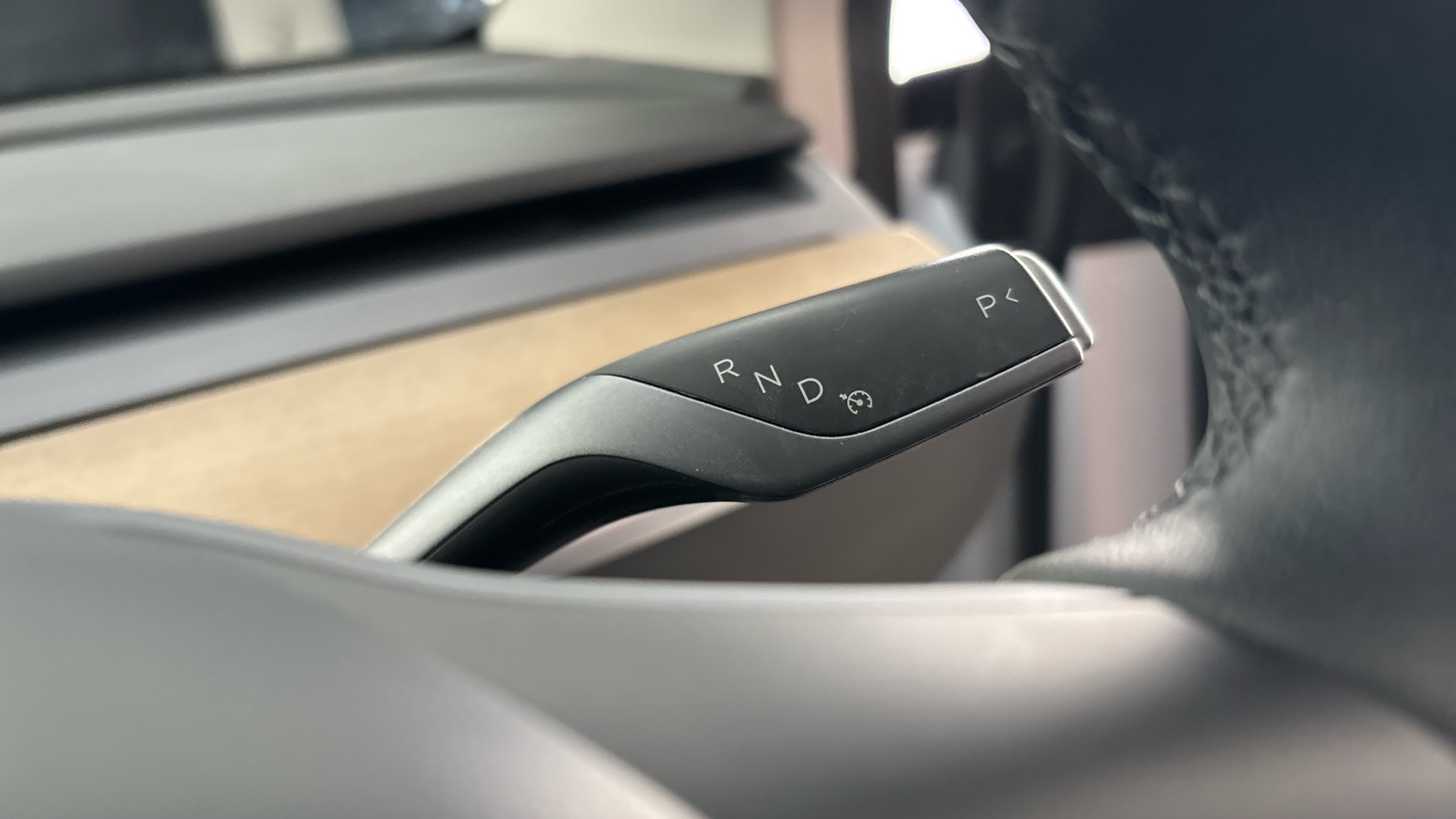 4020666 Long Range AWD 5dr Auto