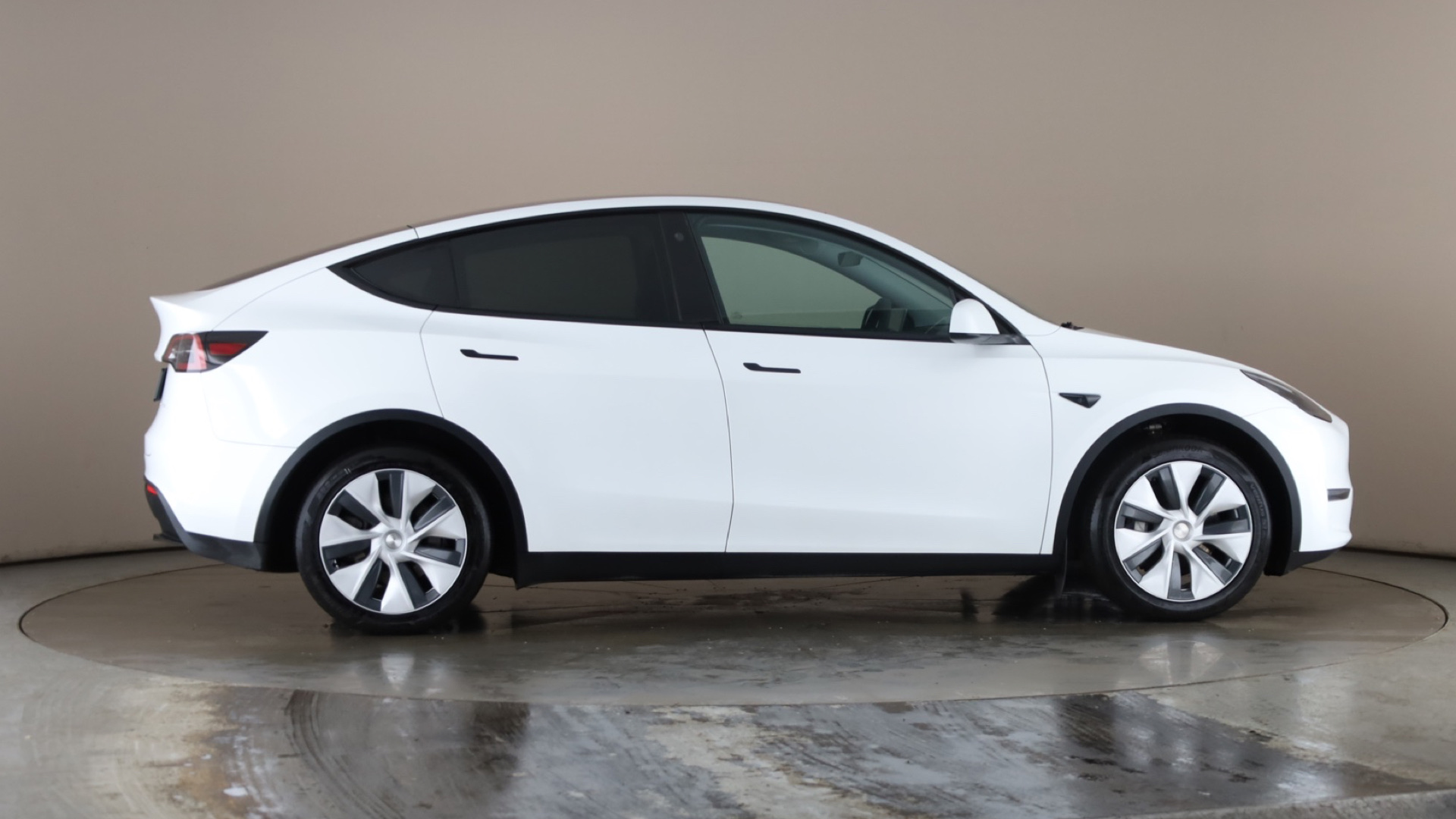 4020715 Long Range AWD 5dr Auto