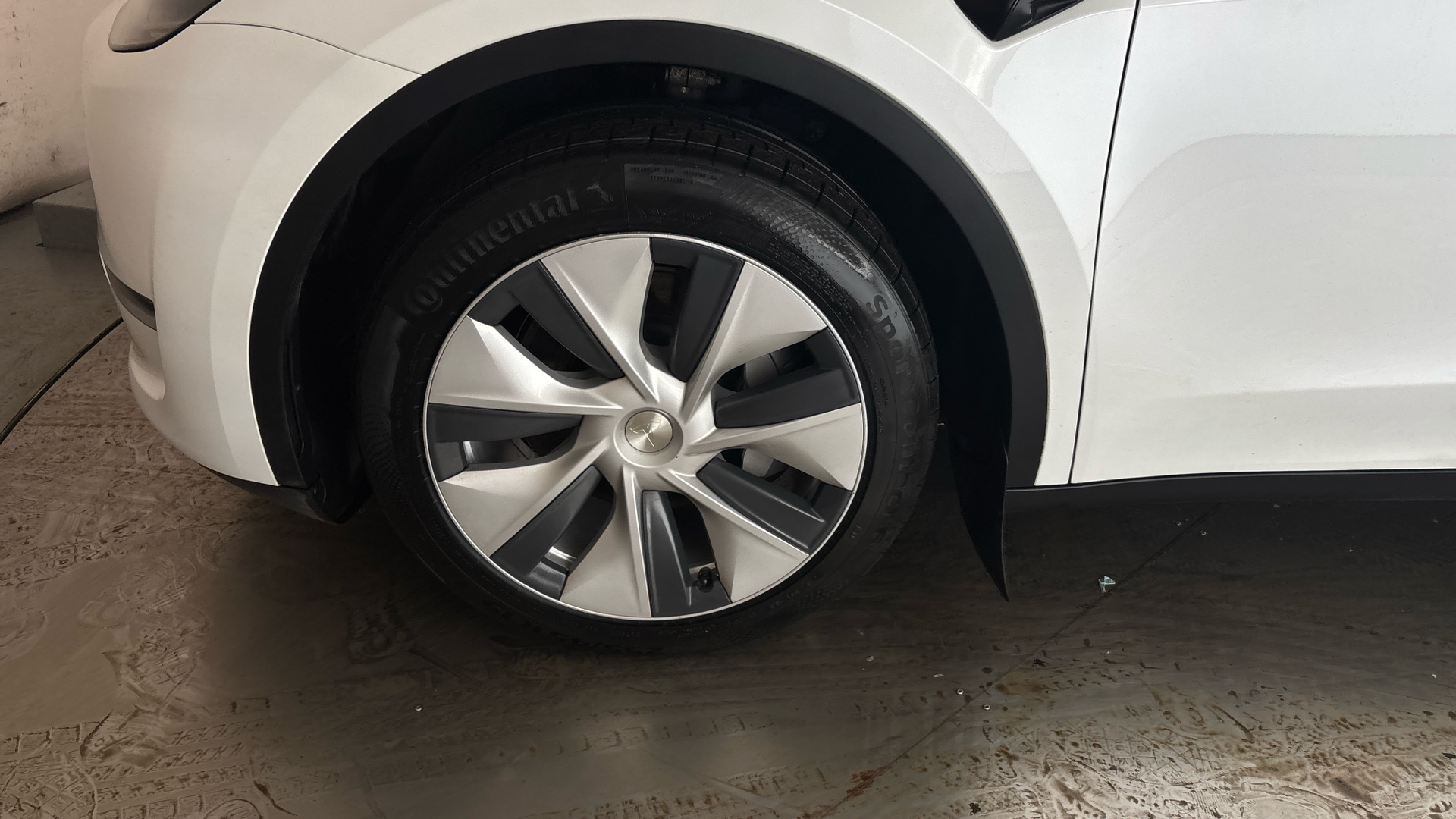 4020715 Long Range AWD 5dr Auto