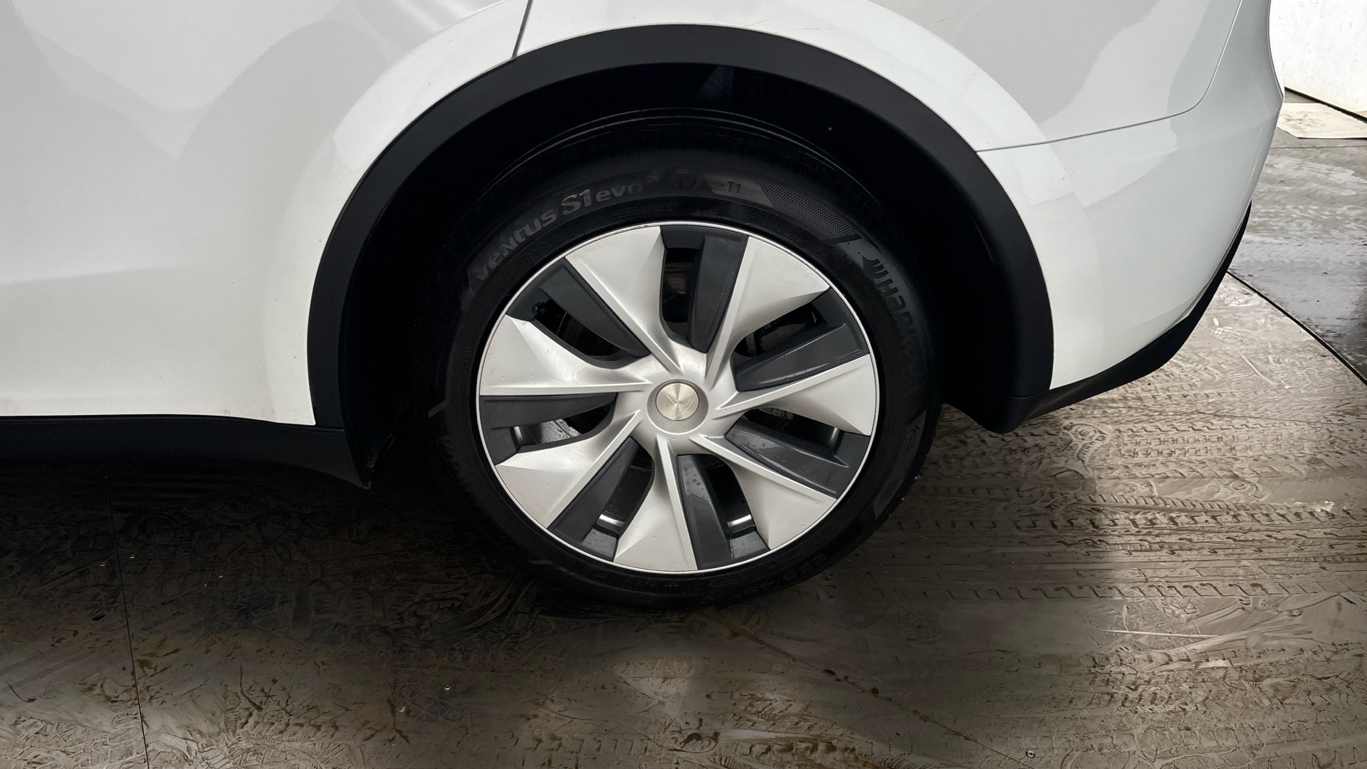 4020715 Long Range AWD 5dr Auto