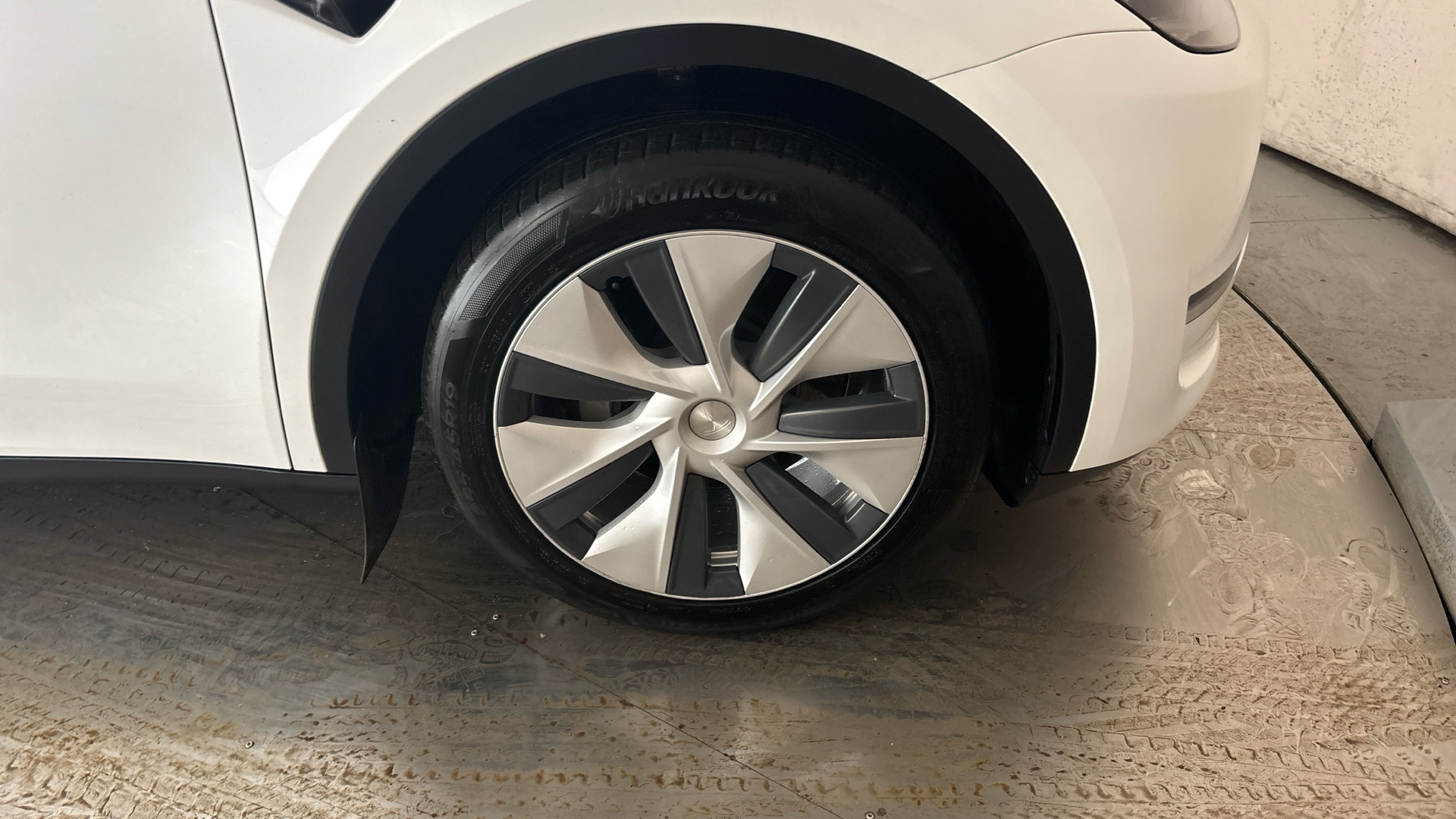 4020715 Long Range AWD 5dr Auto