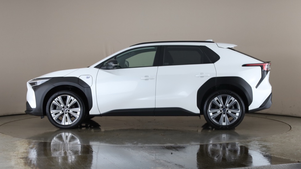 SUBARU SOLTERRA Image 2