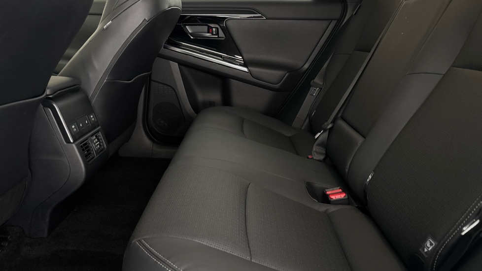 SUBARU SOLTERRA Image 14