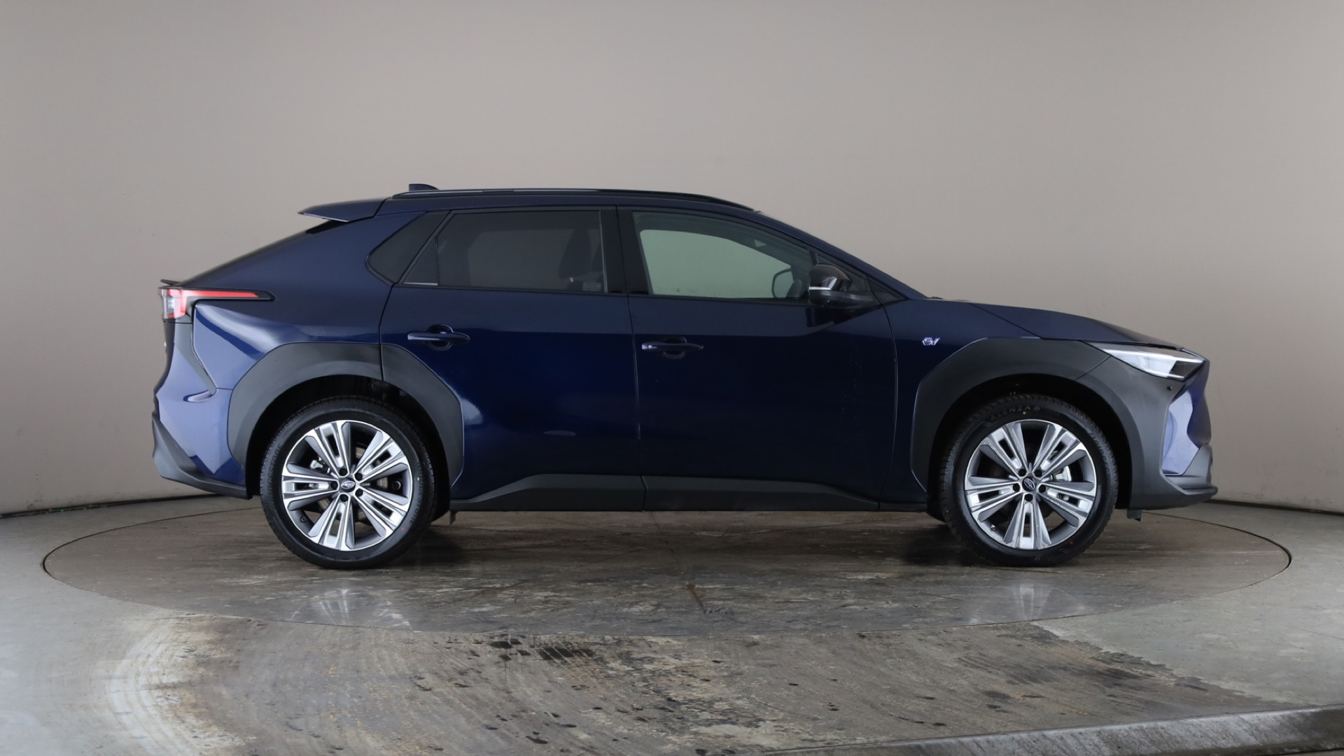 4020888 150kW Touring 71.4kWh 5dr Auto AWD