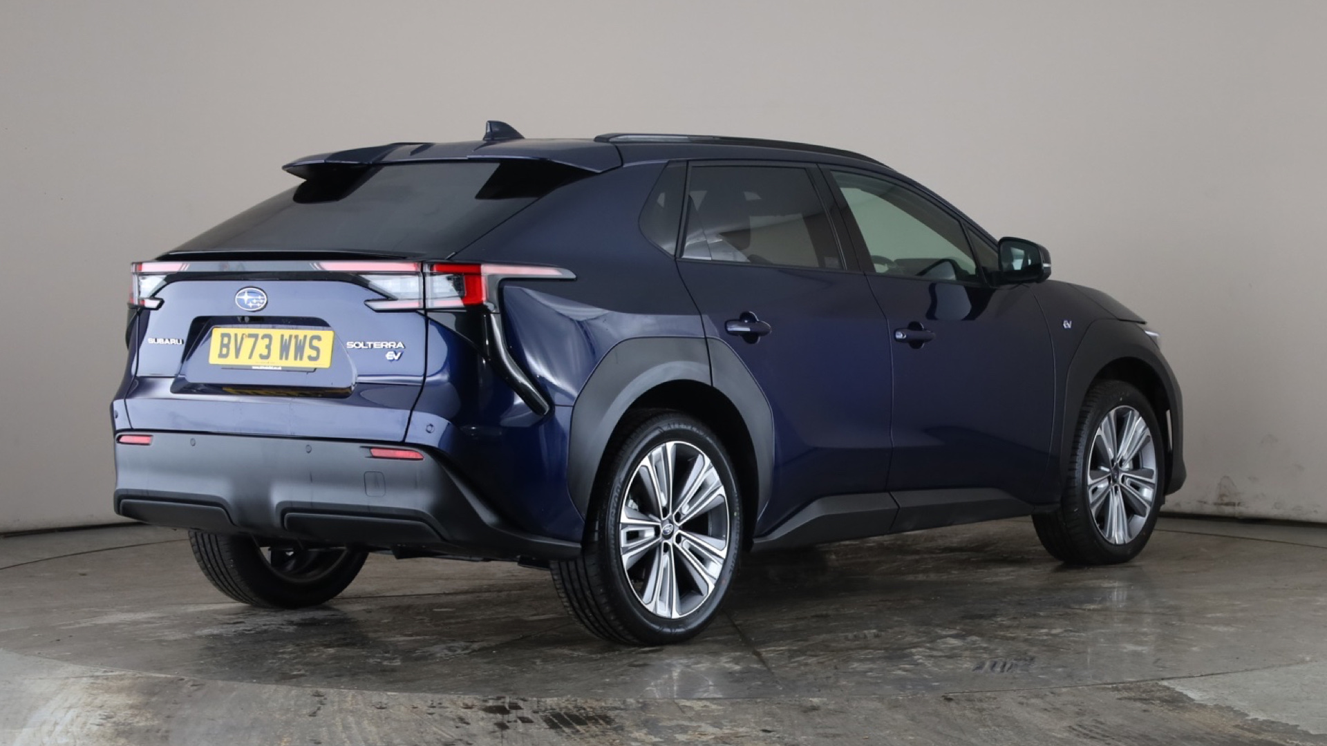 4020888 150kW Touring 71.4kWh 5dr Auto AWD